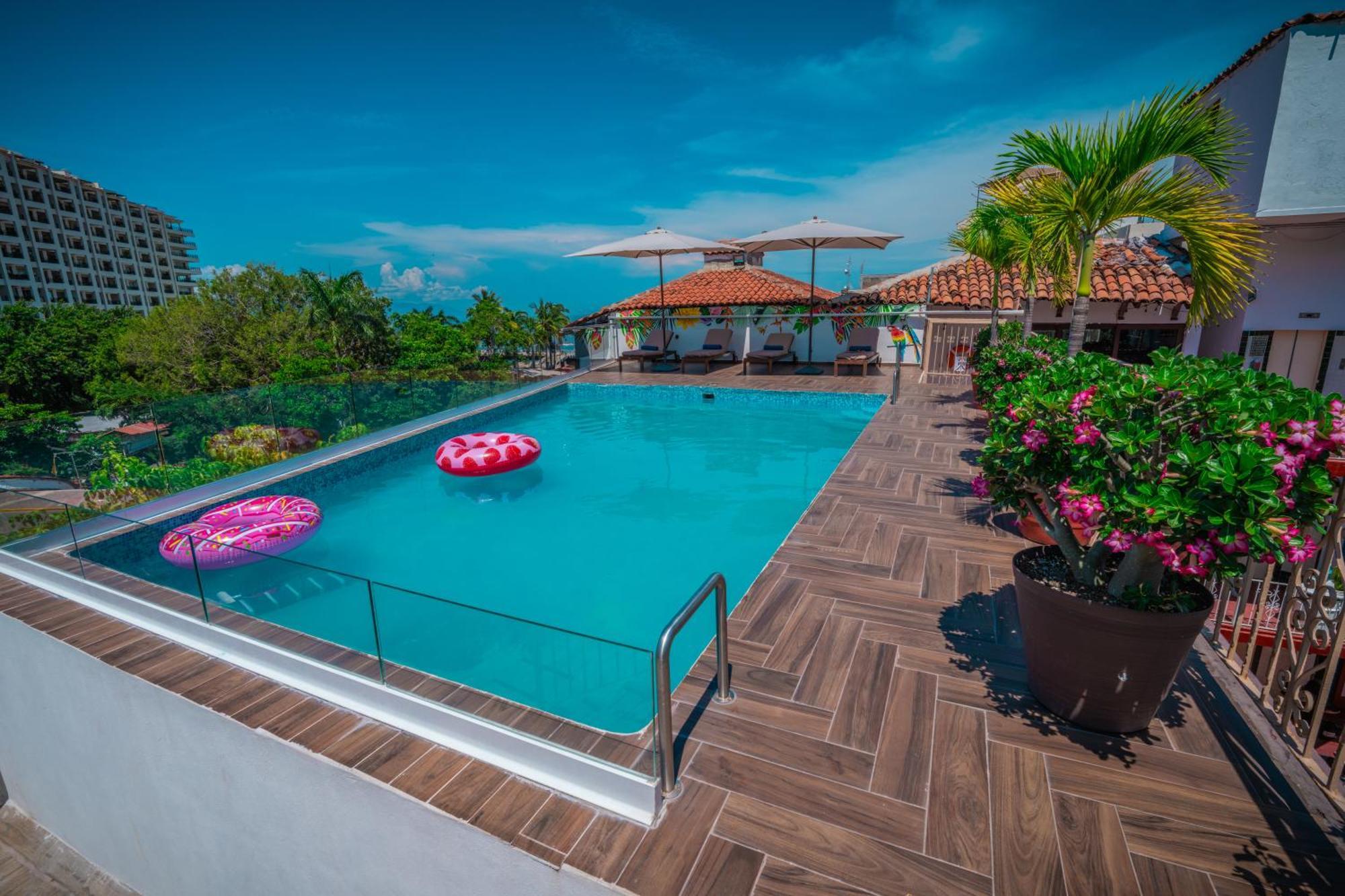 Hotel Encino Malecon Centro Пуэрто-Вальярта Экстерьер фото