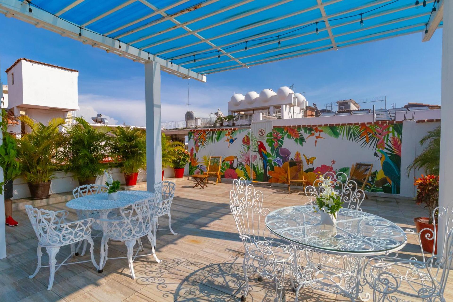 Hotel Encino Malecon Centro Пуэрто-Вальярта Экстерьер фото