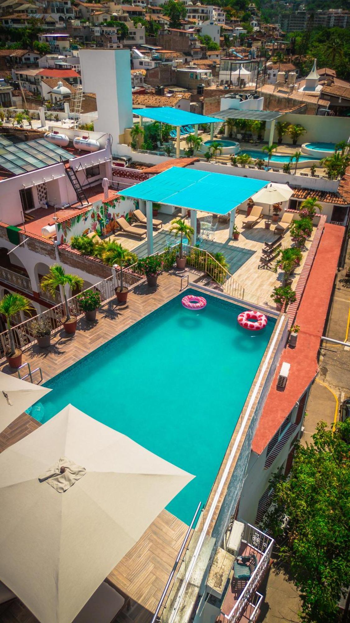 Hotel Encino Malecon Centro Пуэрто-Вальярта Экстерьер фото