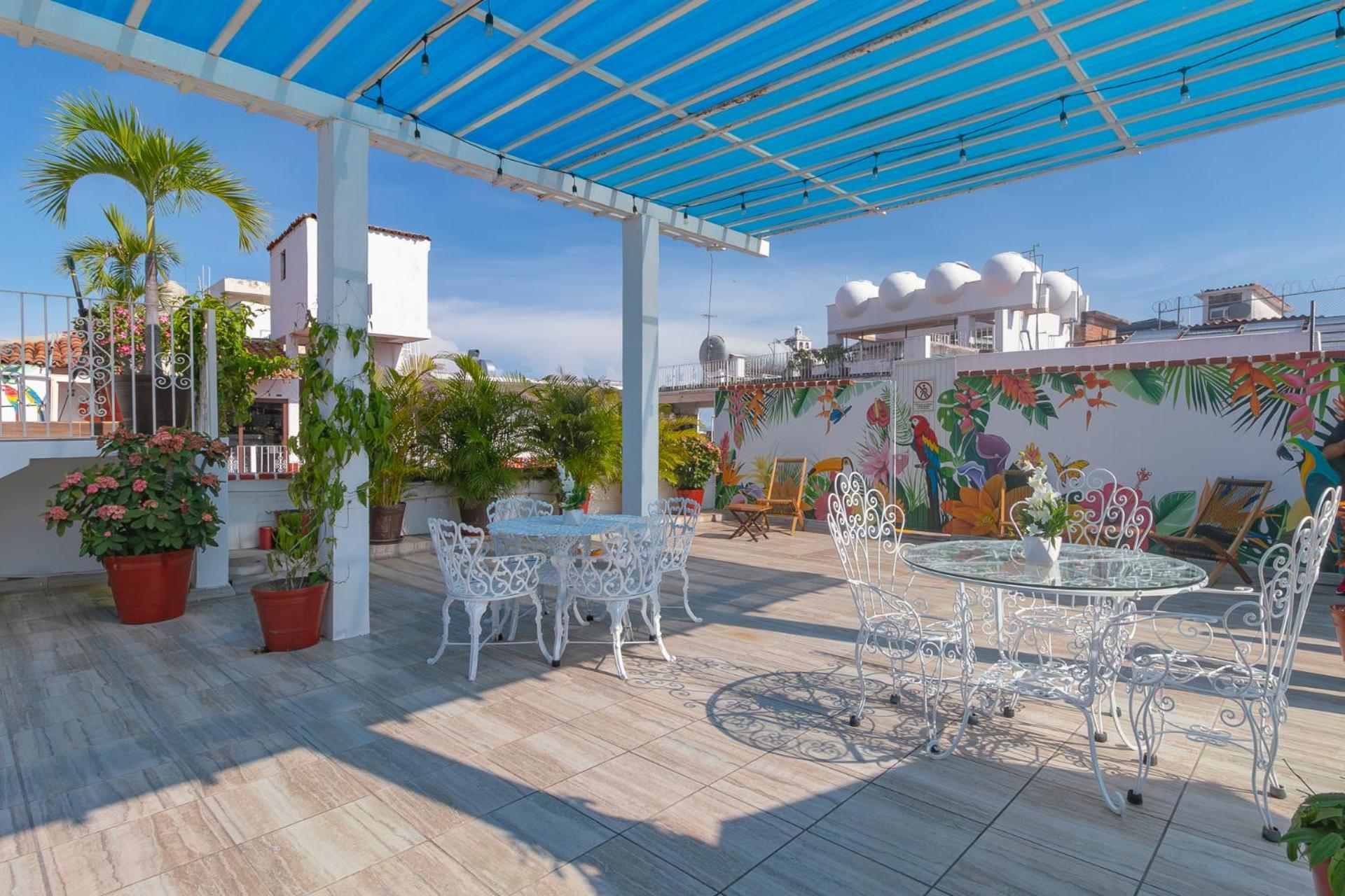 Hotel Encino Malecon Centro Пуэрто-Вальярта Экстерьер фото